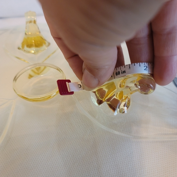 VTG. Lancaster Glass Petal Pattern Platter.  (663) - Picture 4 of 9